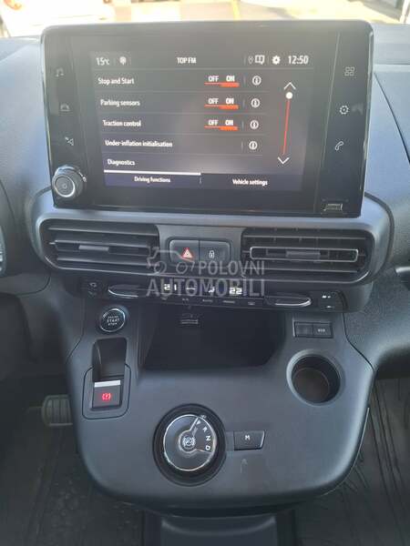 Opel Combo 1.5 L1 Elegance AT8