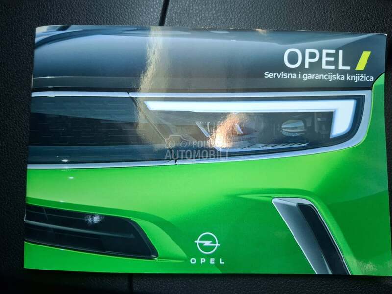 Opel Combo 1.5 L1 Elegance AT8