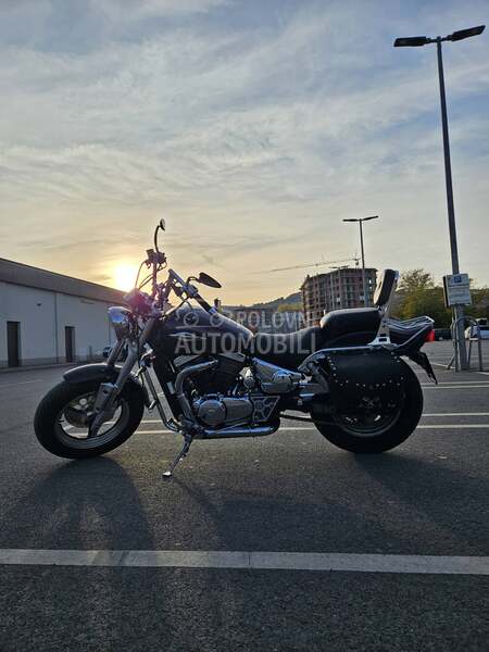 Suzuki Marauder VZ 800