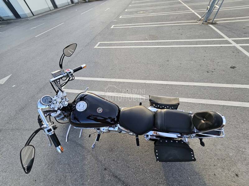 Suzuki Marauder VZ 800