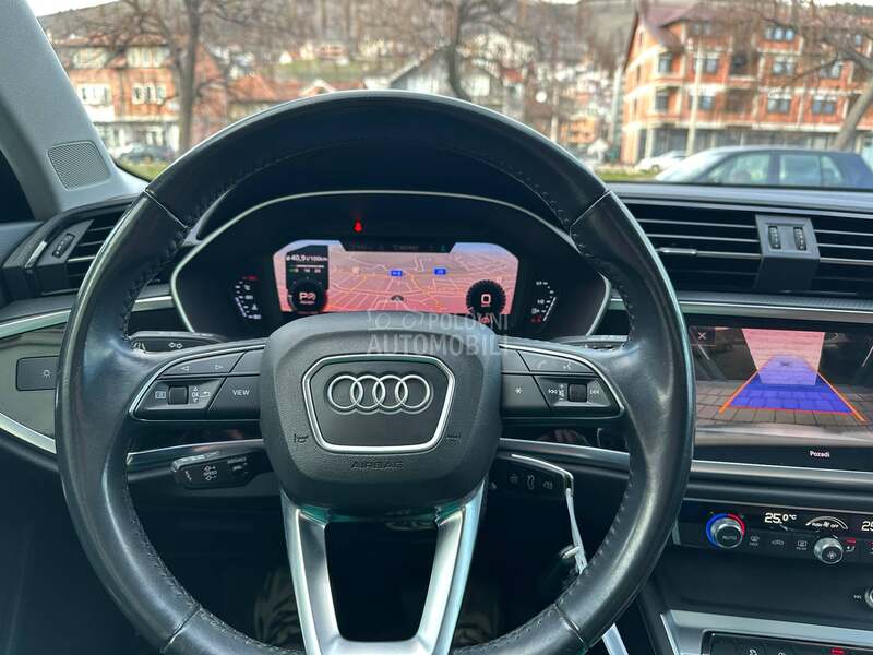 Audi Q3 panor matrix