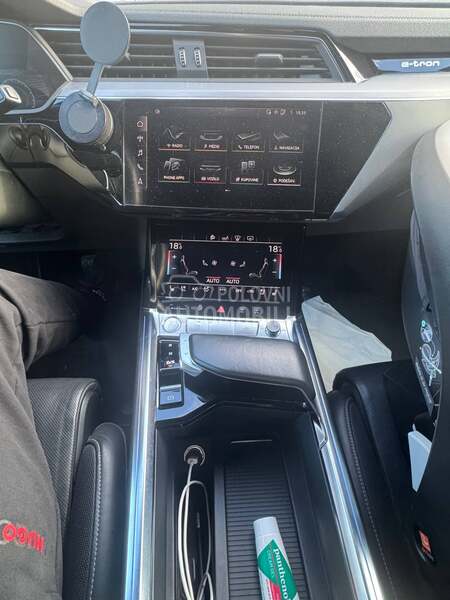 Audi e-tron 55 sline matrix