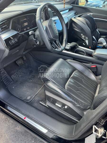 Audi e-tron 55 sline matrix