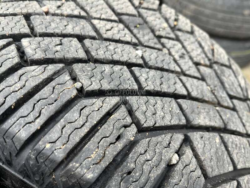 Continental 225/45 R17 Zimska