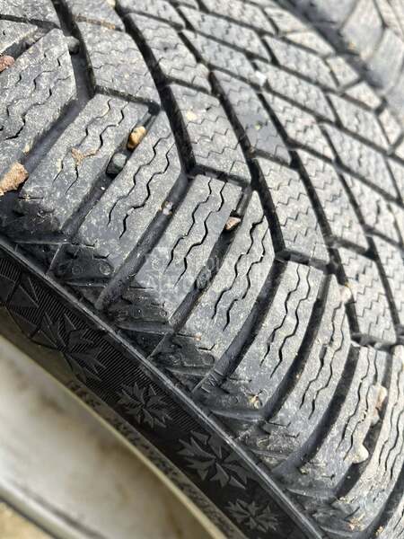 Continental 225/45 R17 Zimska