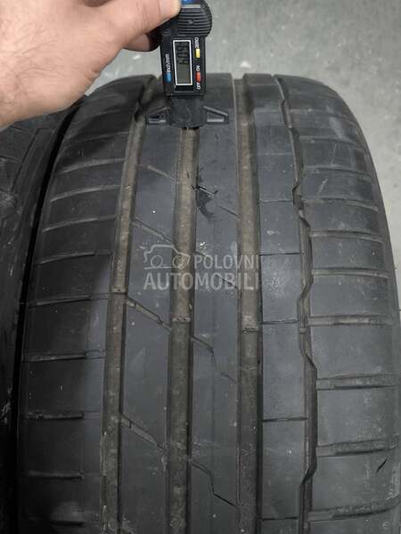 Hankook 235/35 R19 Letnja