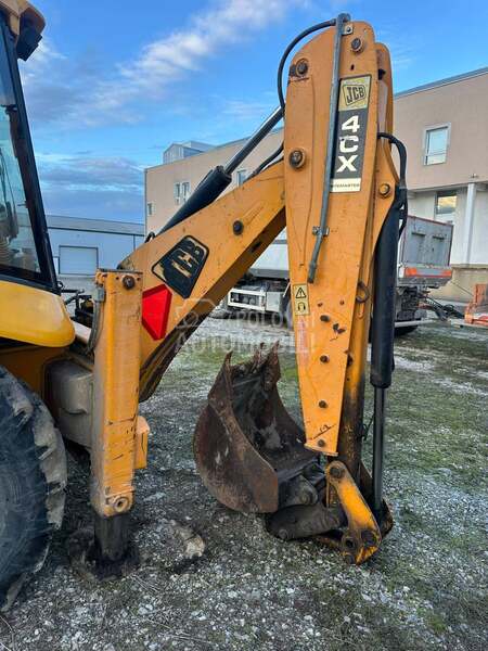 JCB 4cx