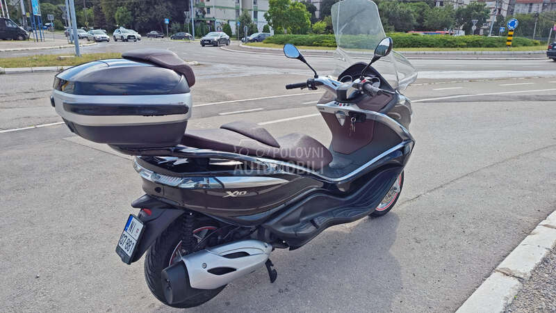 Piaggio X10