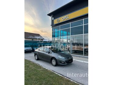 Opel Astra J 1.4 140 TURBO