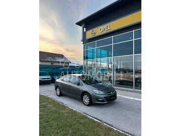 Opel Astra J 1.4 140 TURBO