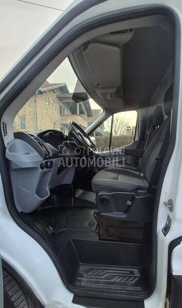 Ford Transit L4/H3
