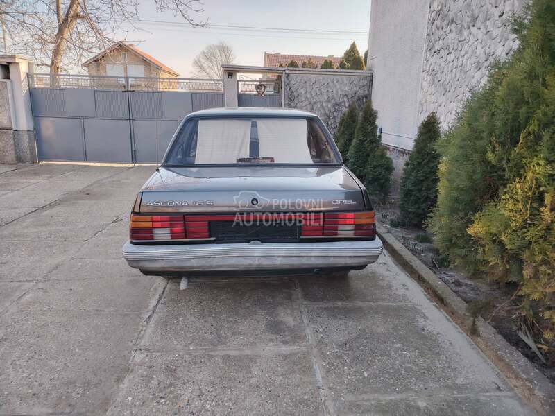 Opel Ascona 