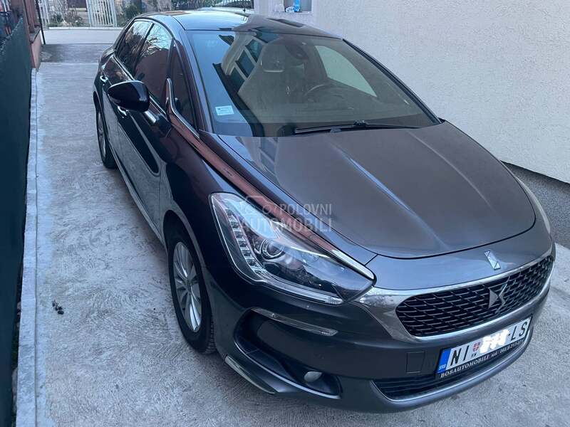 DS 5 1.6 Blue HDI
