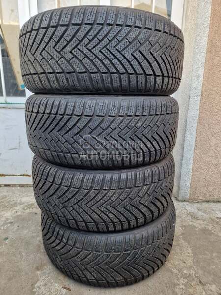 Vredestein 215/45 R16 Zimska