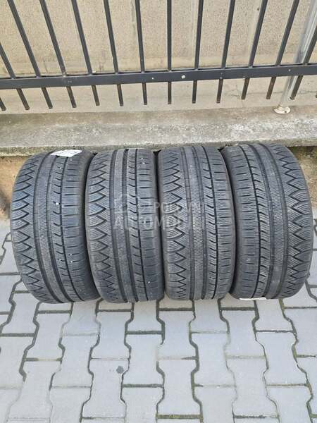 Michelin 245/40 R18 Zimska