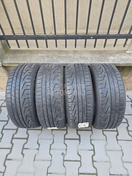 Pirelli 225/60 R16 Zimska