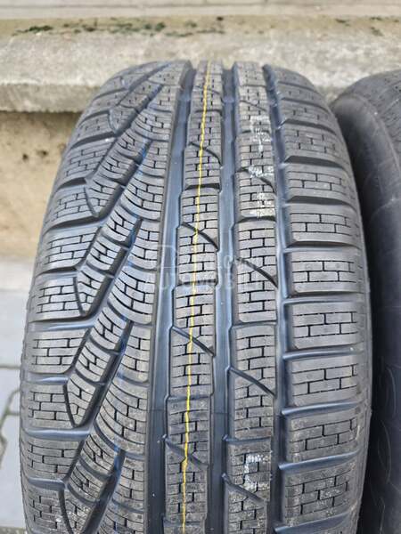 Pirelli 225/60 R16 Zimska