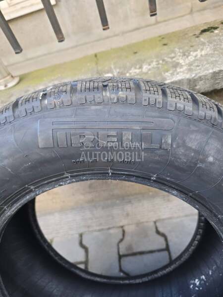Pirelli 225/60 R16 Zimska