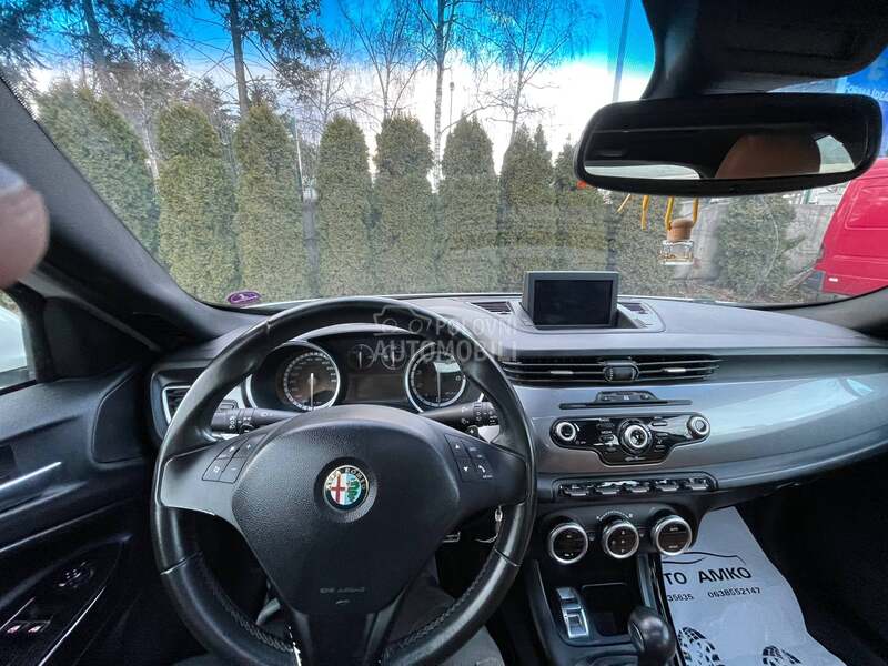 Alfa Romeo Giulietta 