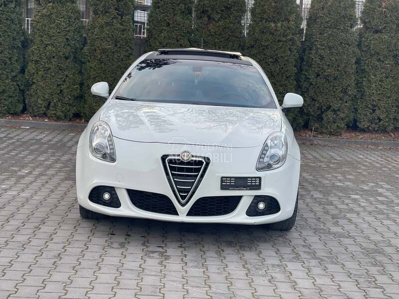 Alfa Romeo Giulietta 