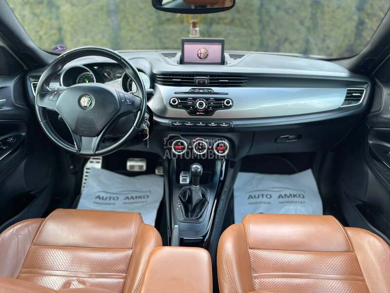 Alfa Romeo Giulietta 