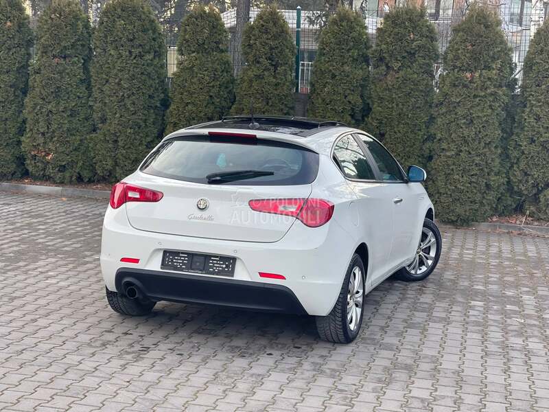 Alfa Romeo Giulietta 