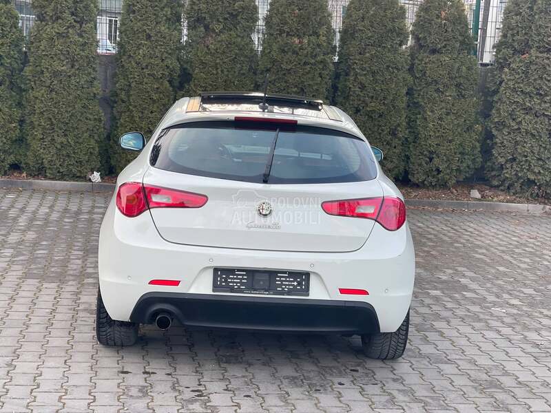 Alfa Romeo Giulietta 