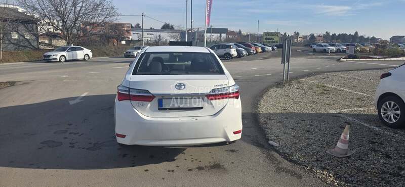 Toyota Corolla 