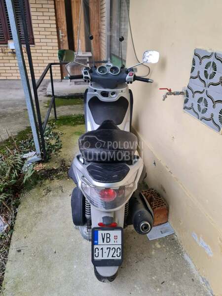 Piaggio Beverly