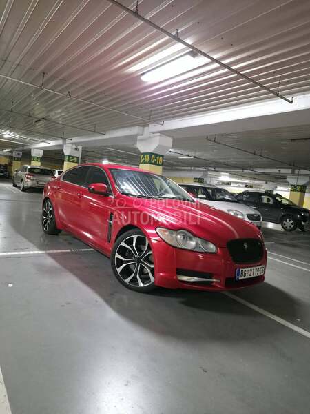 Jaguar XF 
