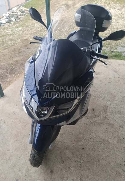 Piaggio X10 350