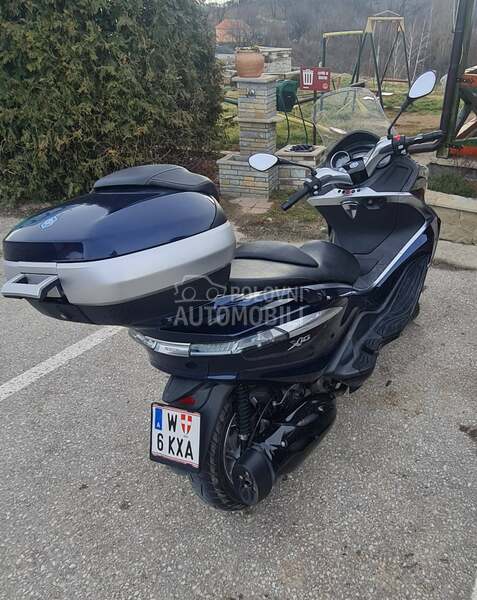 Piaggio X10 350