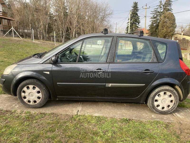 Renault Scenic 1.4