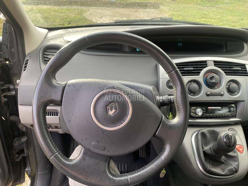 Renault Scenic 1.4