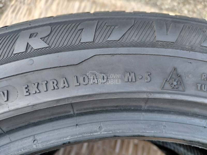 Semperit 225/50 R17 Zimska