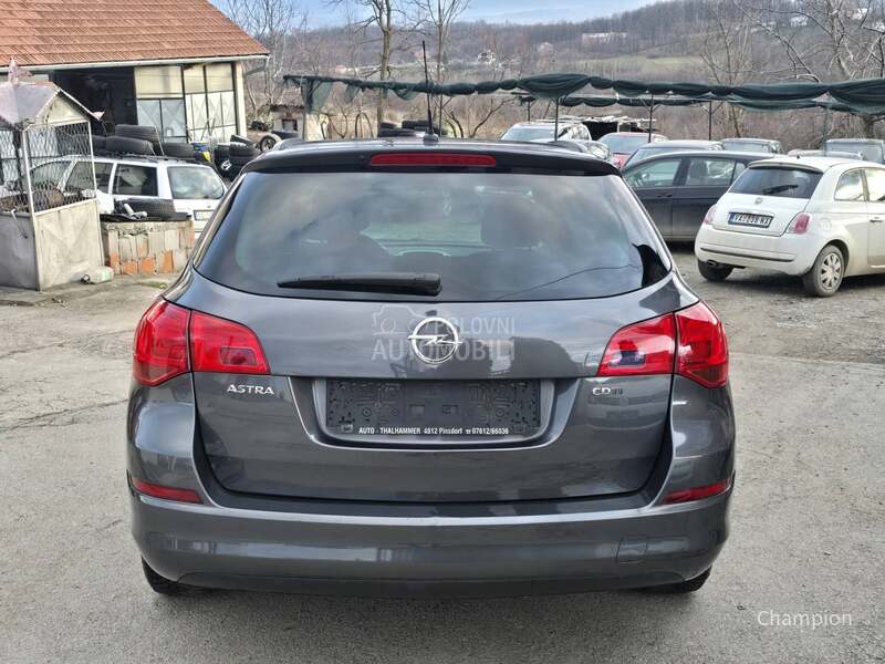 Opel Astra J 1.7 CDTI