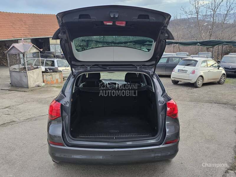 Opel Astra J 1.7 CDTI