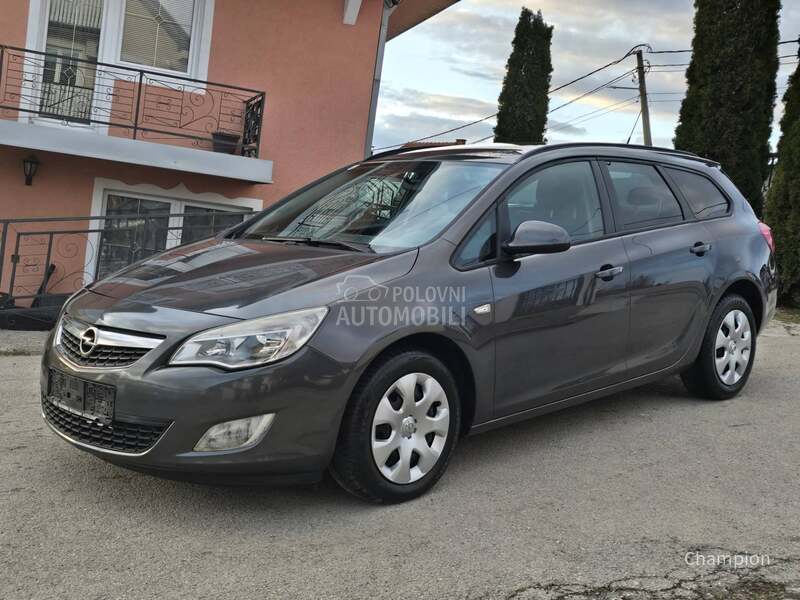 Opel Astra J 1.7 CDTI