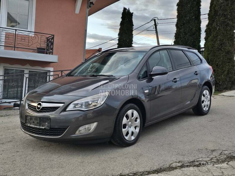 Opel Astra J 1.7 CDTI