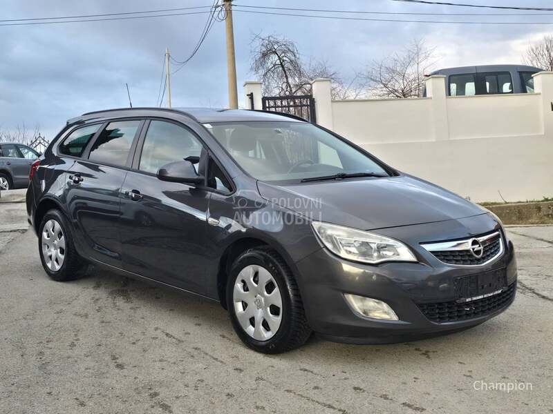 Opel Astra J 1.7 CDTI