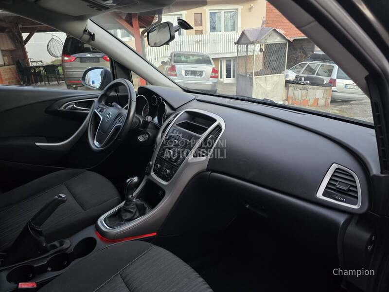 Opel Astra J 1.7 CDTI