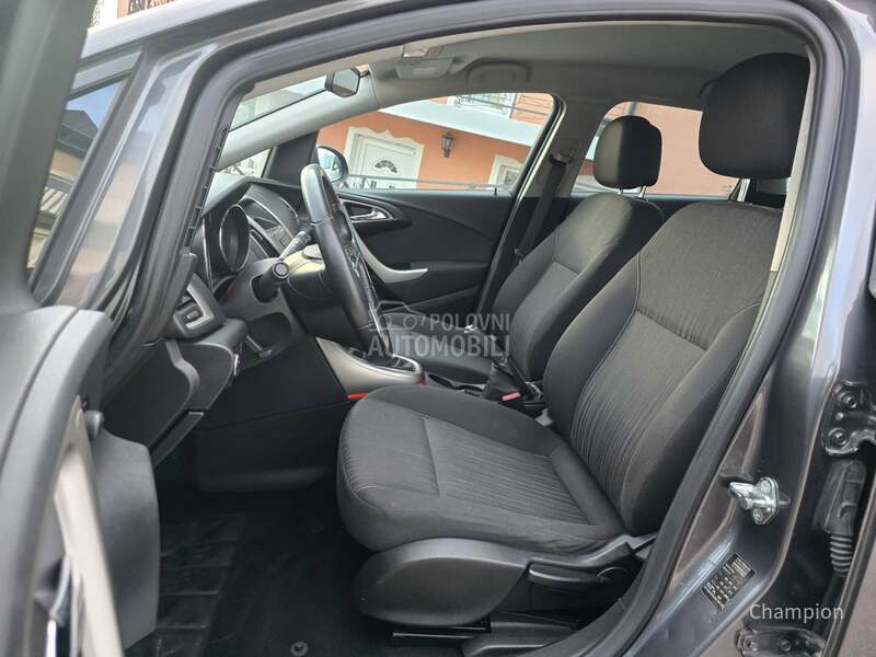 Opel Astra J 1.7 CDTI