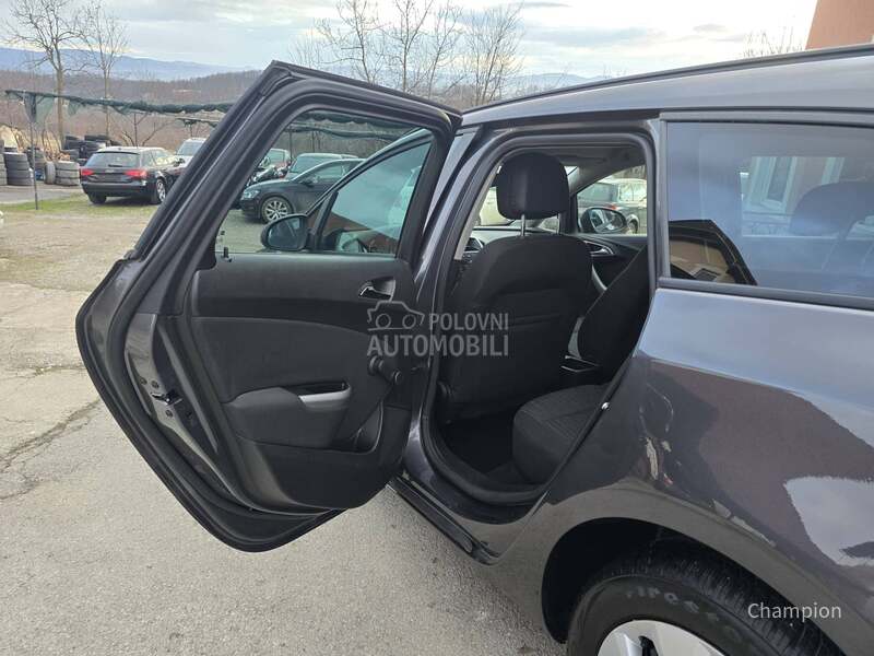 Opel Astra J 1.7 CDTI