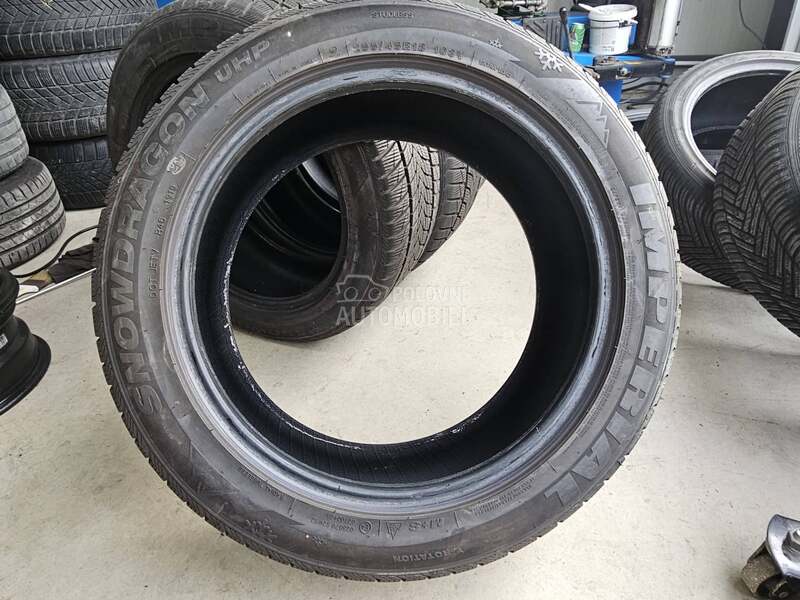 Imperial 255/45 R18 Zimska