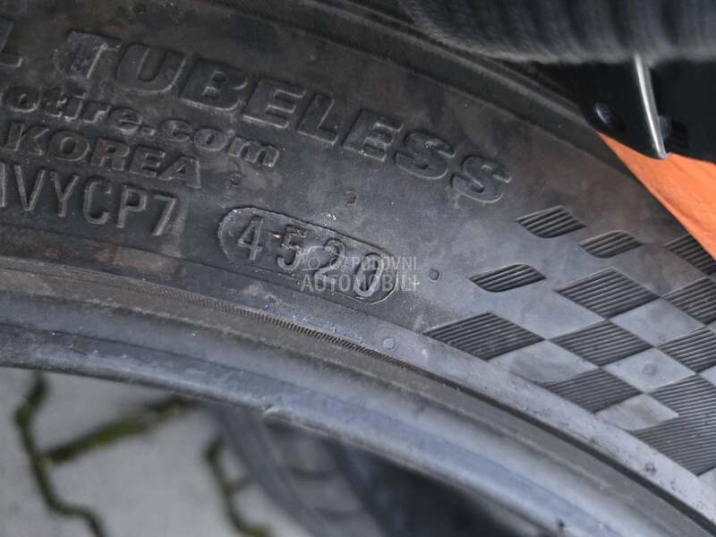 Kumho 255/40 R19 Letnja