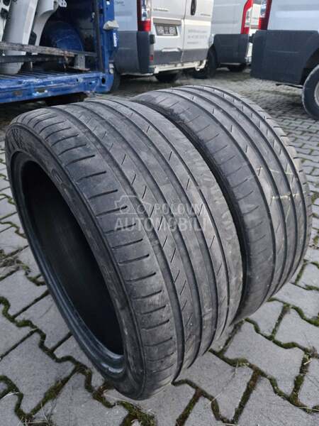 Kumho 255/40 R19 Letnja