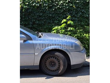 prednji desni branik za Opel Vectra C od 2004. do 2005. god.