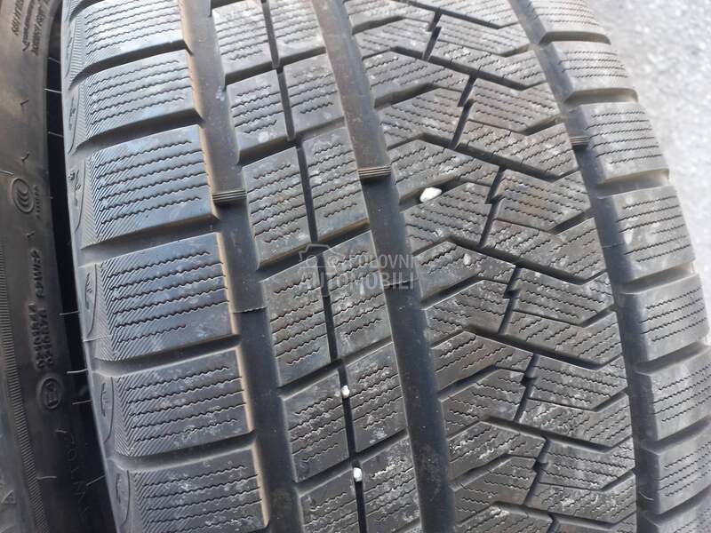 Triangle 275/35 R19 Zimska