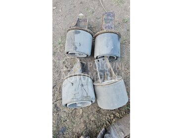 Man LE jastuci i nosači šolje