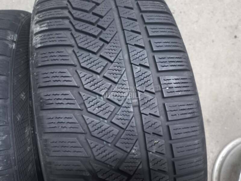 Continental 235/45 R18 Zimska